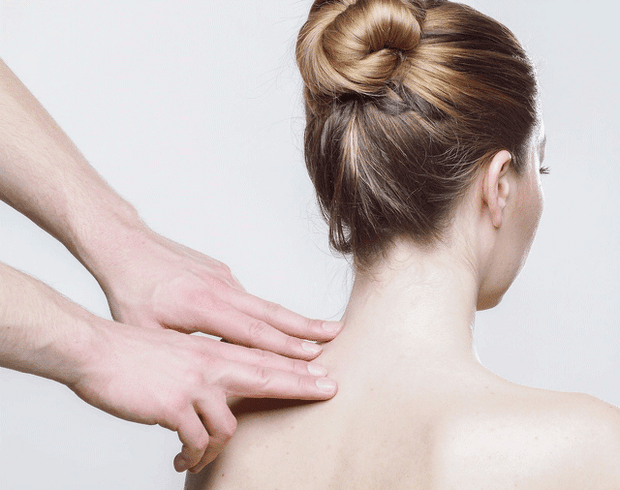 Masaj pentru gât pentru femei